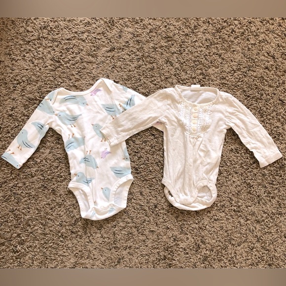 SOLD 3-6 Month Baby Clothes Bundle - Picture 7 of 9